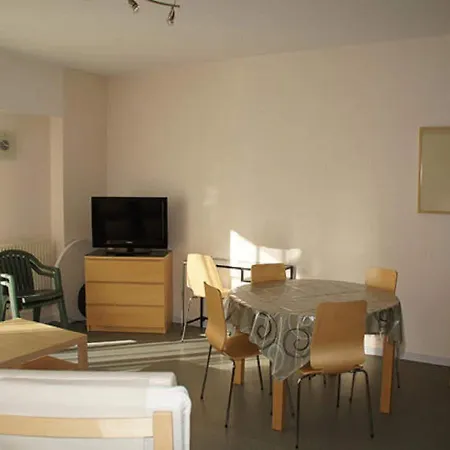 Lively In With Balcony Rochefort (Charente-Maritime)